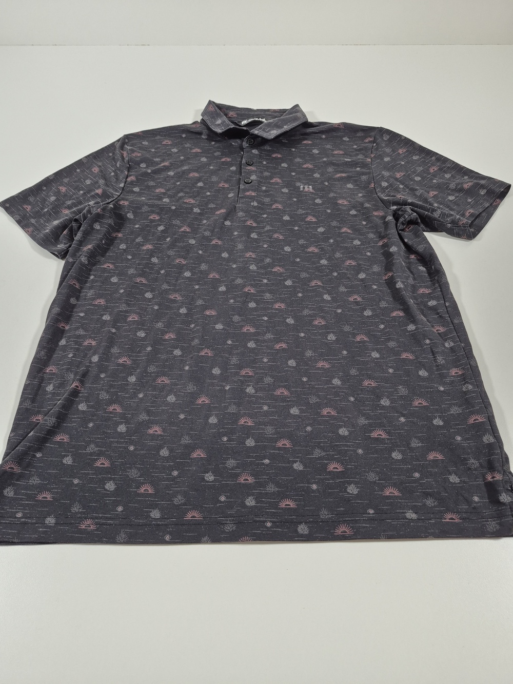 TravisMathew Polo Shirt AOP Mens XL Gray Scenic Graphic Golf Pima Cotton Blend